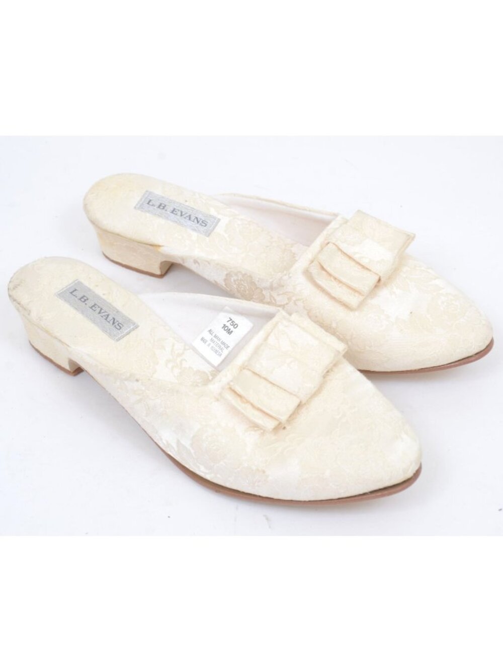 L.B. Evans Women's 10 Ivory Lace Bows Slip On Kitten Heel Mules Wedding Bridal